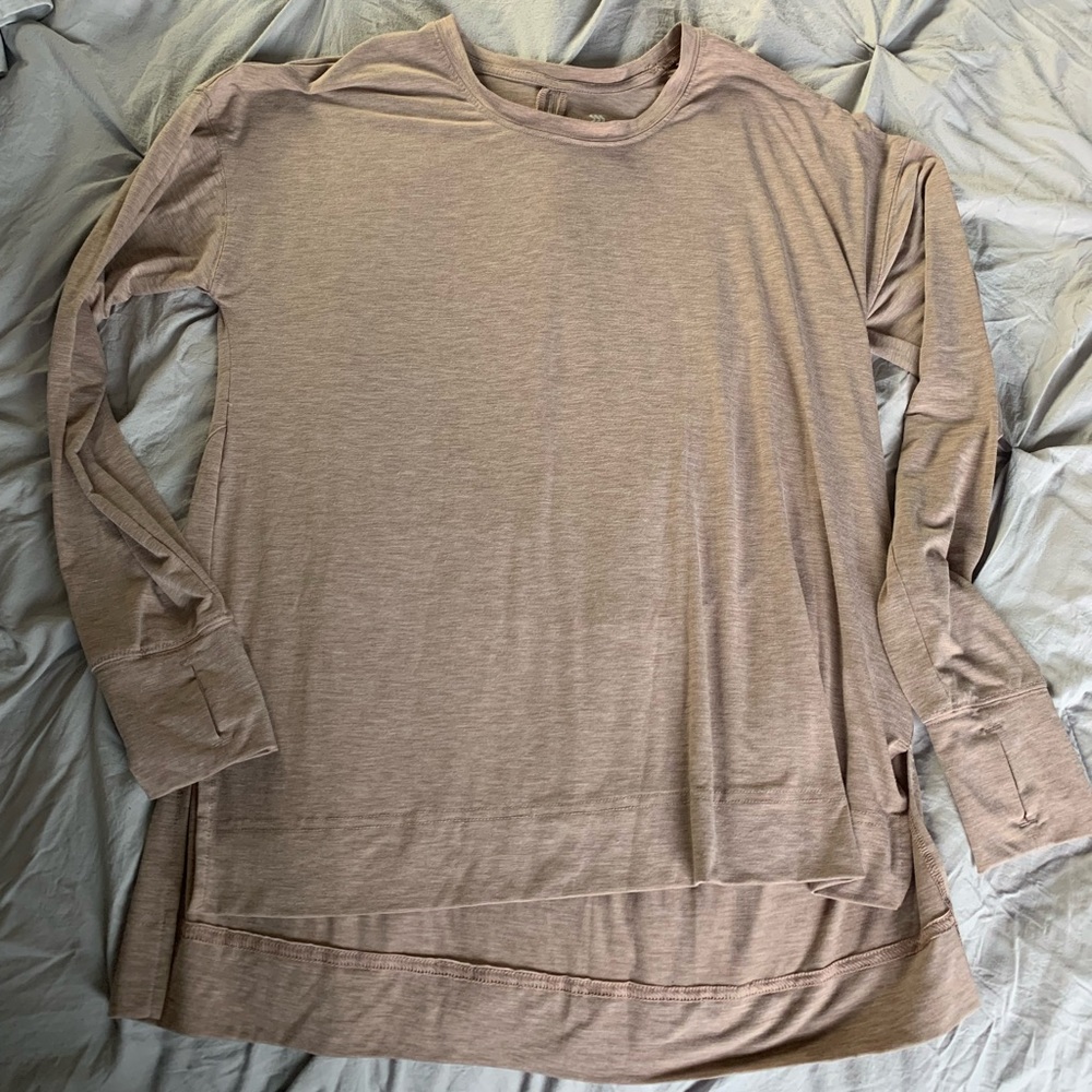 All in Motion Long Sleeves Shirt with Thumb Holes! | Size M